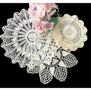 3 Doilies Doily Crocheted Doily White Vintage Doilies